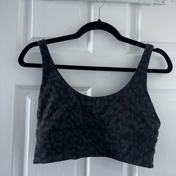 NWT lululemon Rejuvenate Bra (Reversible) - Picture 4 of 4